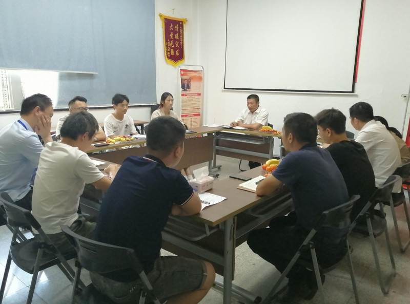 情暖中秋，，，共话未来